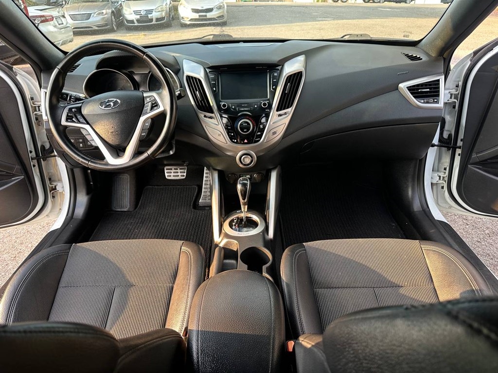 Hyundai Veloster 3dr Cpe Auto 2016