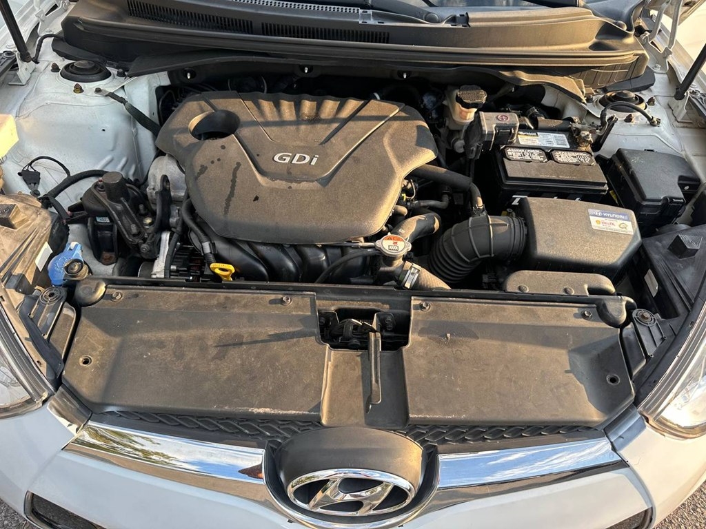 Hyundai Veloster 3dr Cpe Auto 2016