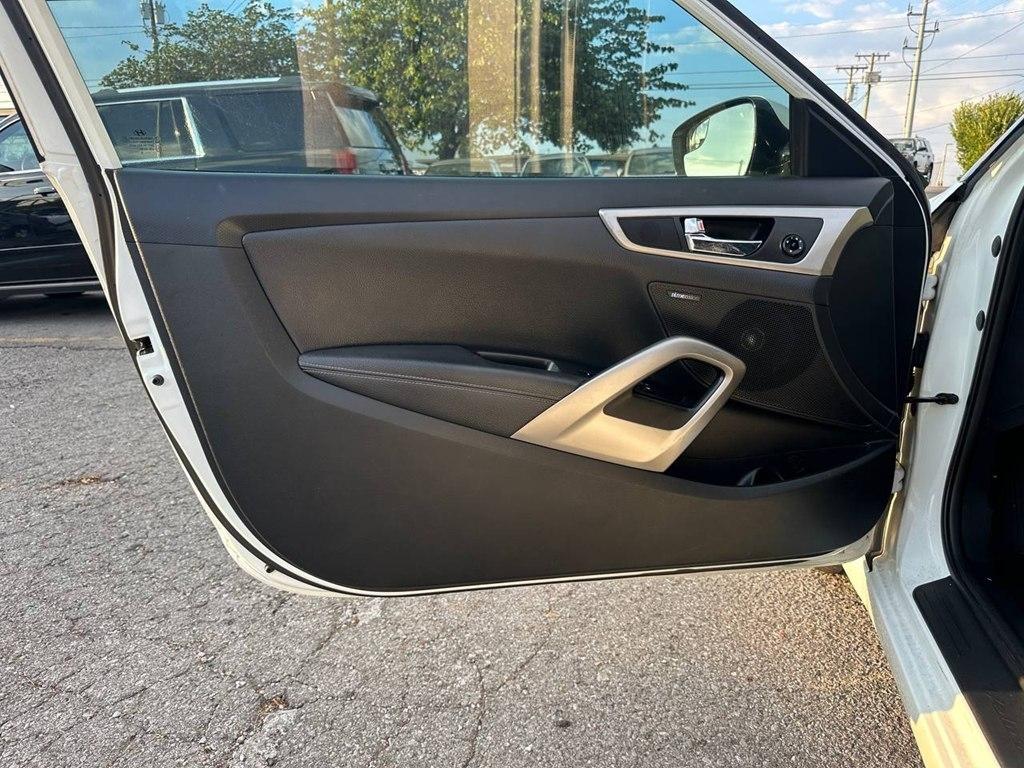 Hyundai Veloster 3dr Cpe Auto 2016