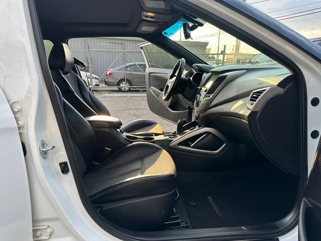 Hyundai Veloster 3dr Cpe Auto 2016