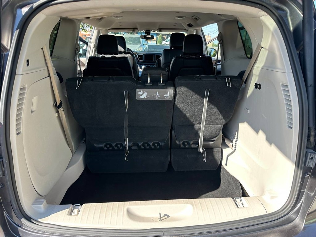 Chrysler Pacifica Touring L FWD 2019