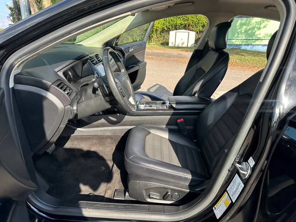 Ford Fusion SE FWD 2018