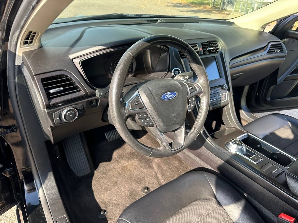 Ford Fusion SE FWD 2018