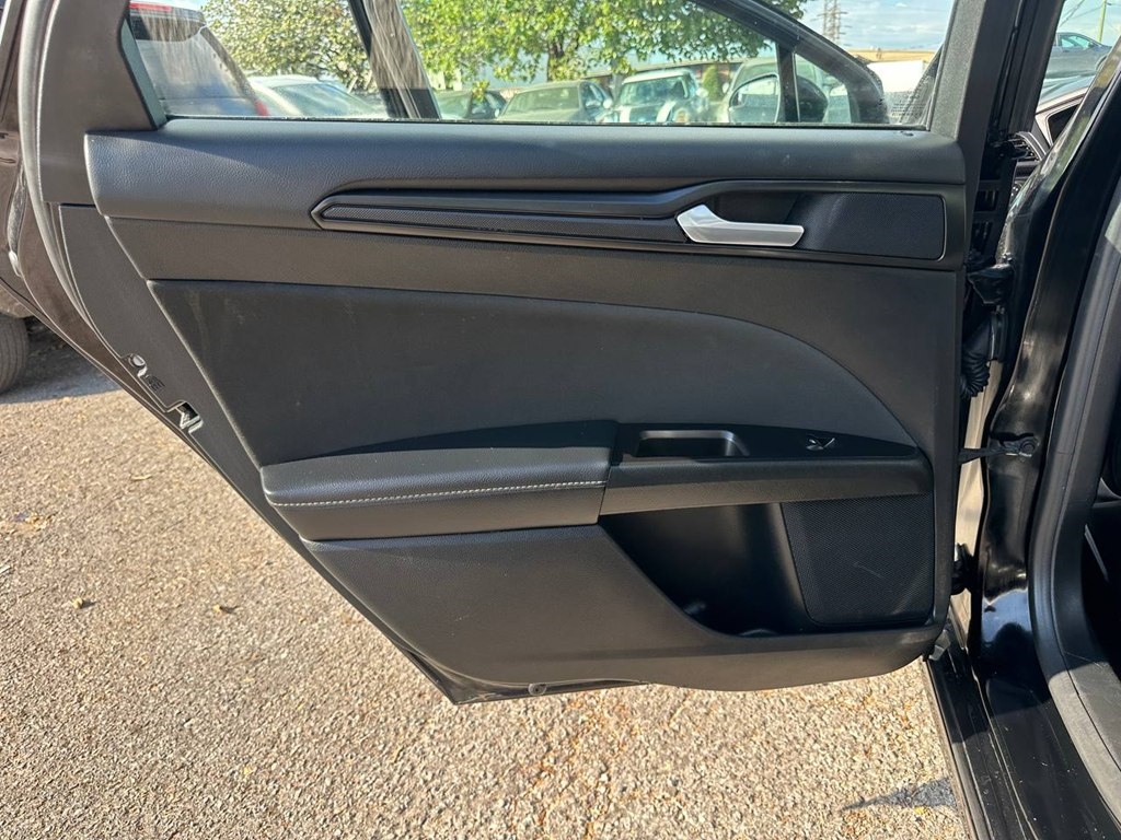 Ford Fusion SE FWD 2018