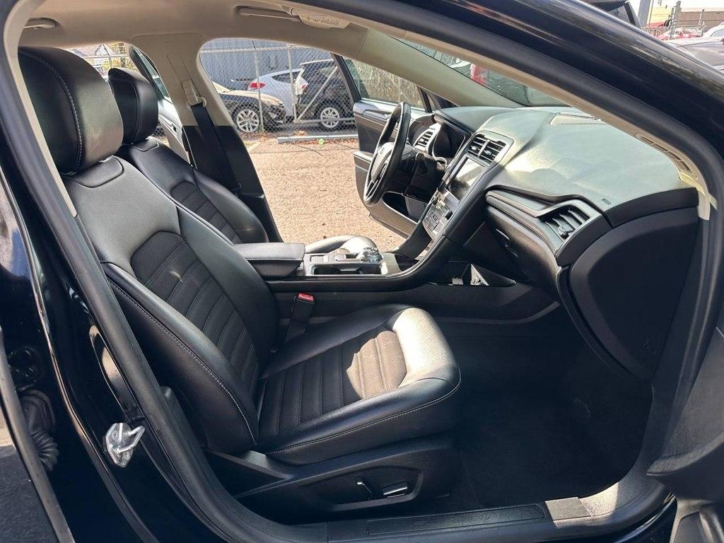 Ford Fusion SE FWD 2018