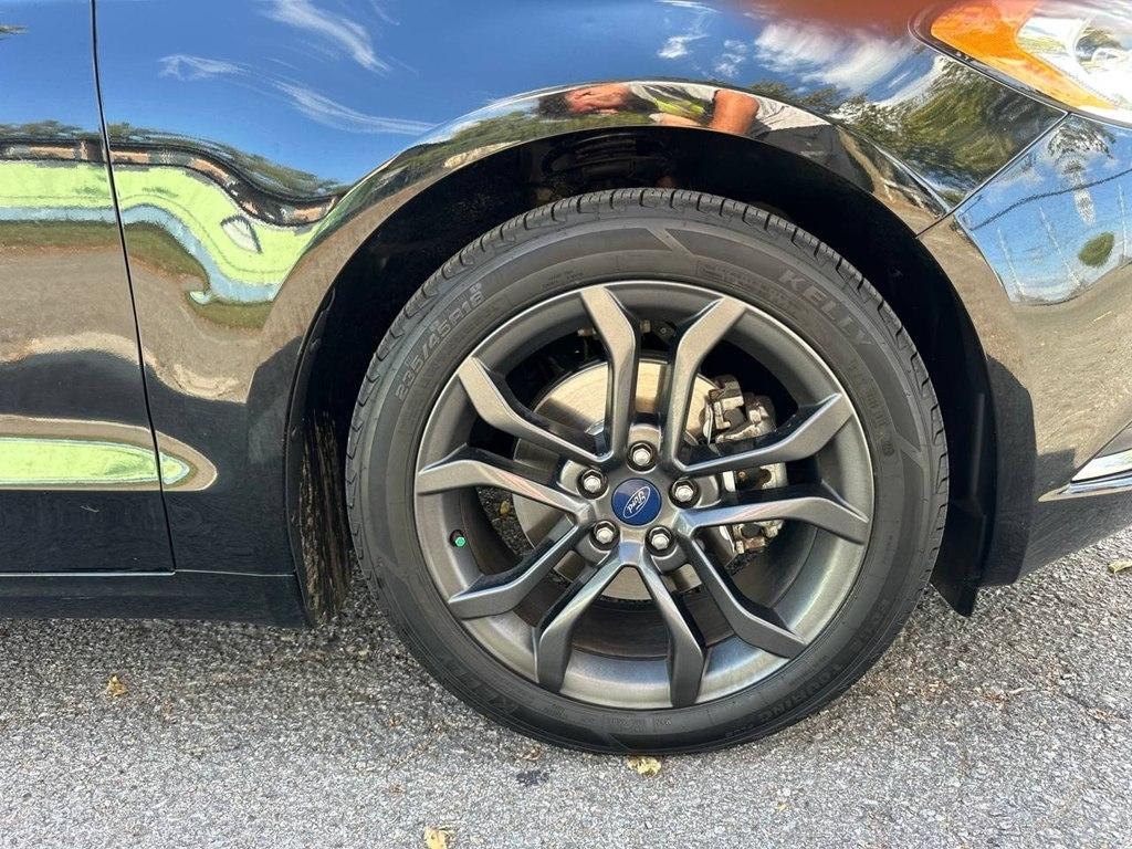 Ford Fusion SE FWD 2018