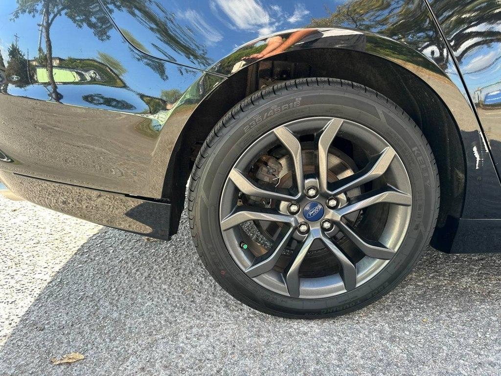 Ford Fusion SE FWD 2018
