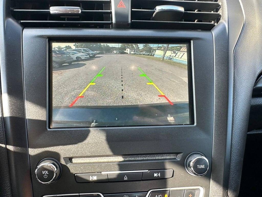 Ford Fusion SE FWD 2018