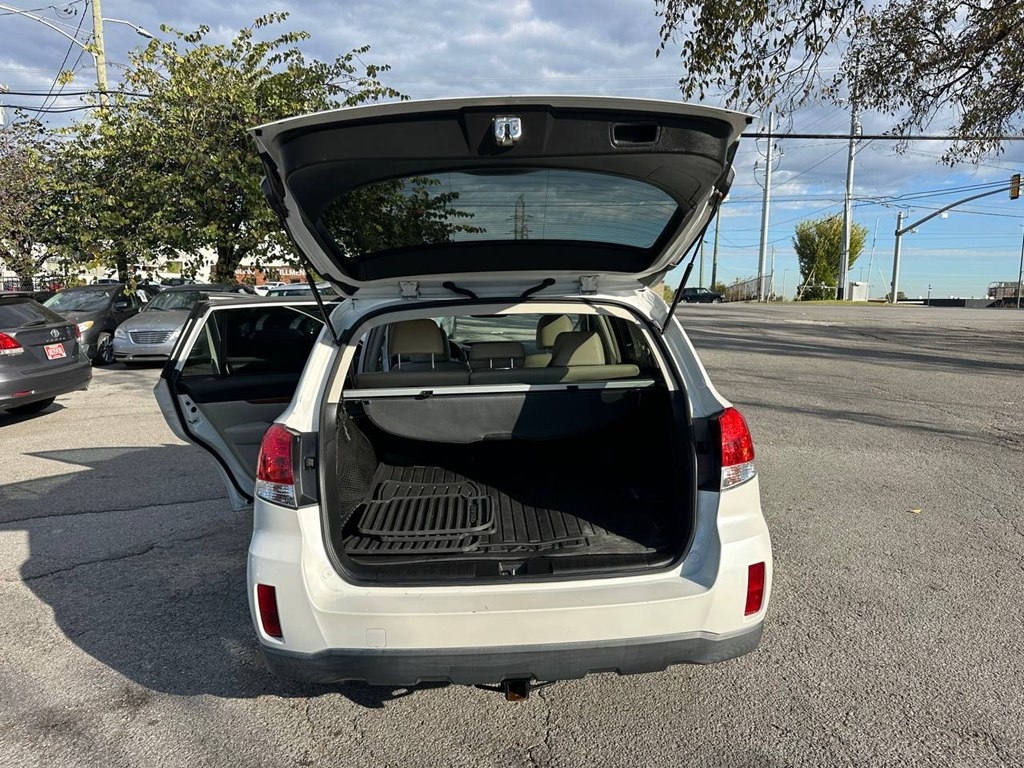 Subaru Outback 4dr Wgn H4 Auto 2.5i Limited 2013 Subaru Outback 4dr Wgn H4 Auto 2.5i Limited 2013