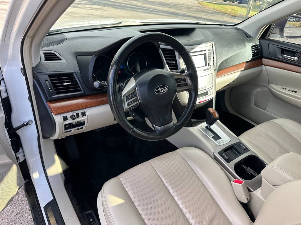 Subaru Outback 4dr Wgn H4 Auto 2.5i Limited 2013 Subaru Outback 4dr Wgn H4 Auto 2.5i Limited 2013