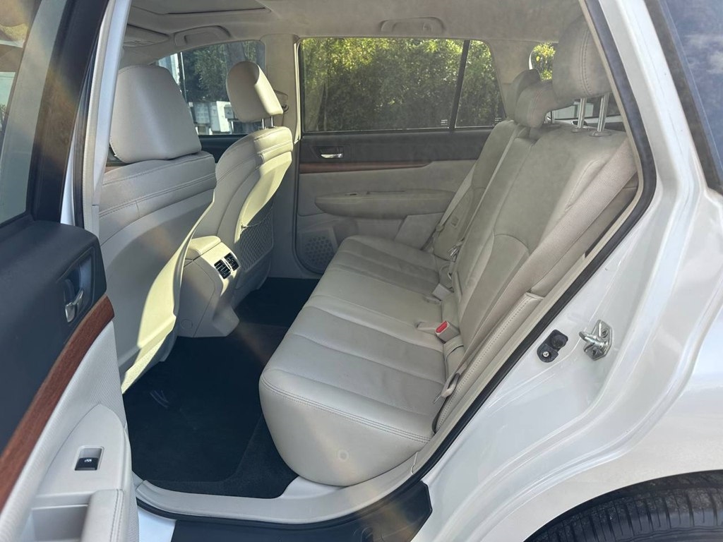 Subaru Outback 4dr Wgn H4 Auto 2.5i Limited 2013 Subaru Outback 4dr Wgn H4 Auto 2.5i Limited 2013