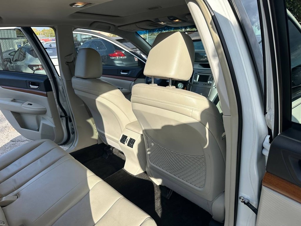 Subaru Outback 4dr Wgn H4 Auto 2.5i Limited 2013 Subaru Outback 4dr Wgn H4 Auto 2.5i Limited 2013