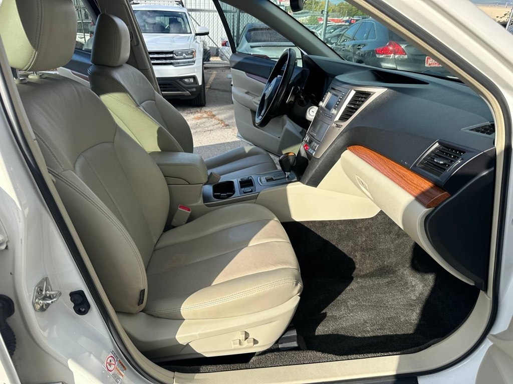 Subaru Outback 4dr Wgn H4 Auto 2.5i Limited 2013 Subaru Outback 4dr Wgn H4 Auto 2.5i Limited 2013