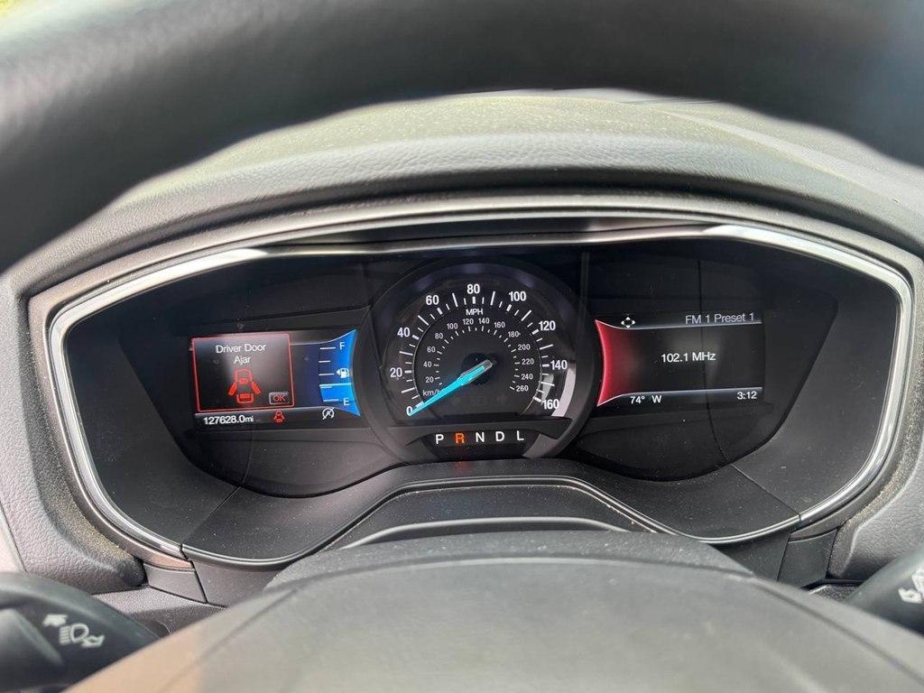 Ford Fusion SE FWD 2020