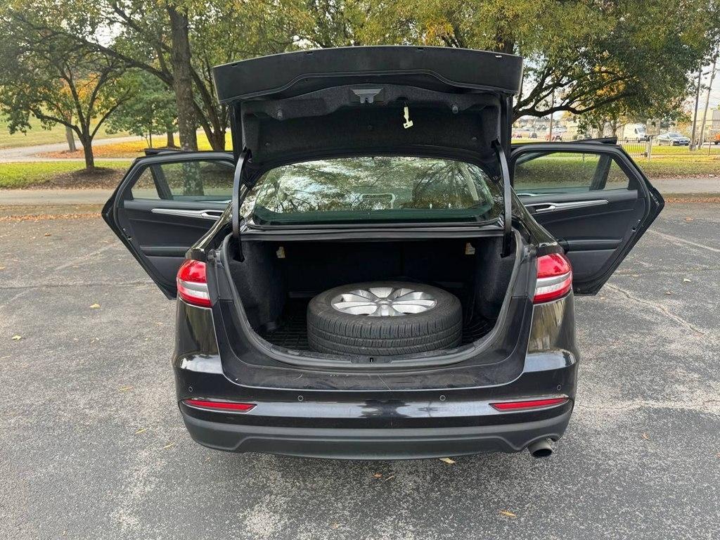 Ford Fusion SE FWD 2020