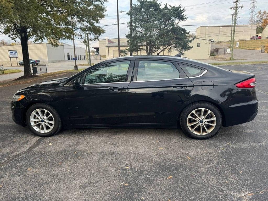 Ford Fusion SE FWD 2020