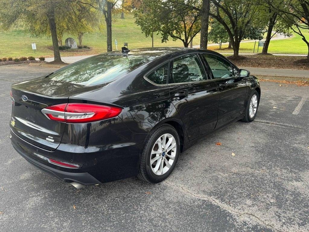 Ford Fusion SE FWD 2020
