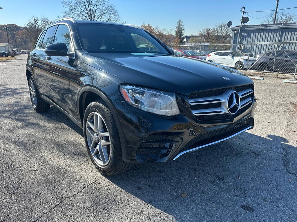 2018 Mercedes Benz GLC 300 photo 3