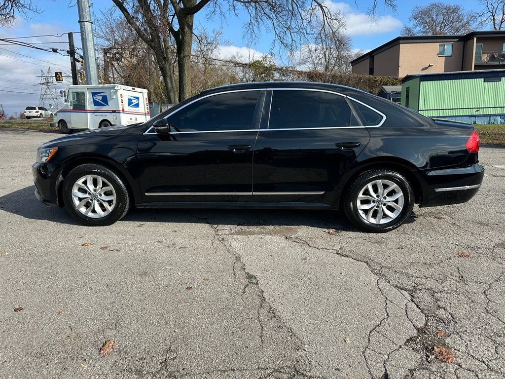 Volkswagen Passat 4dr Sdn 1.8T Auto S PZEV 2016