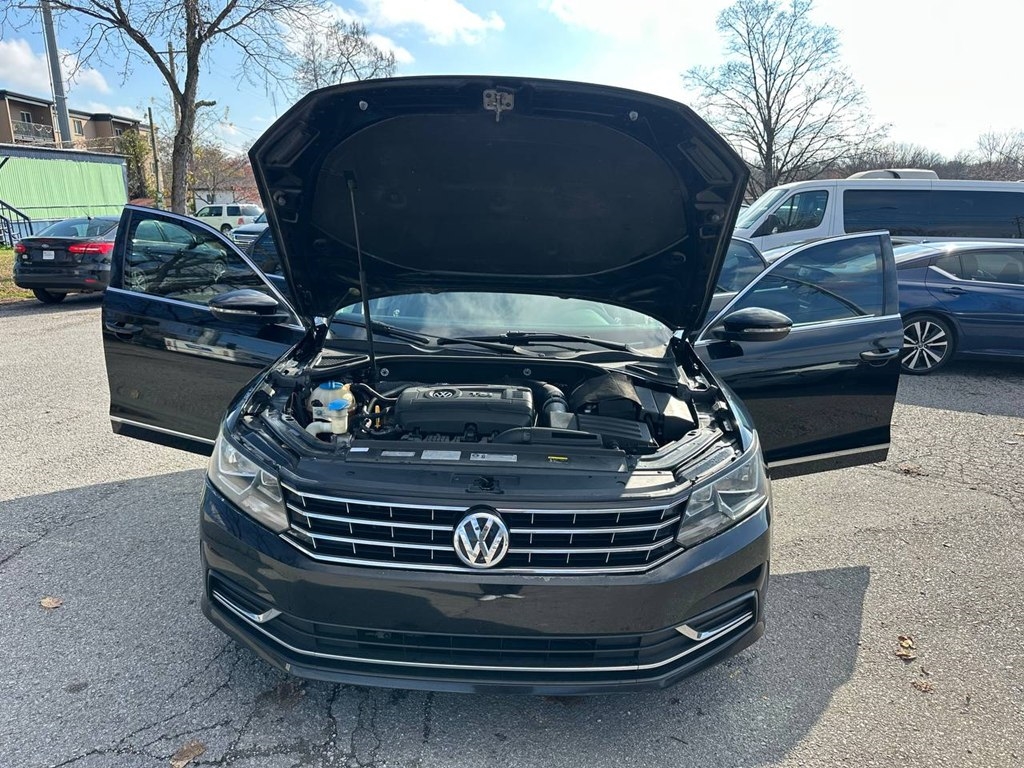 Volkswagen Passat 4dr Sdn 1.8T Auto S PZEV 2016