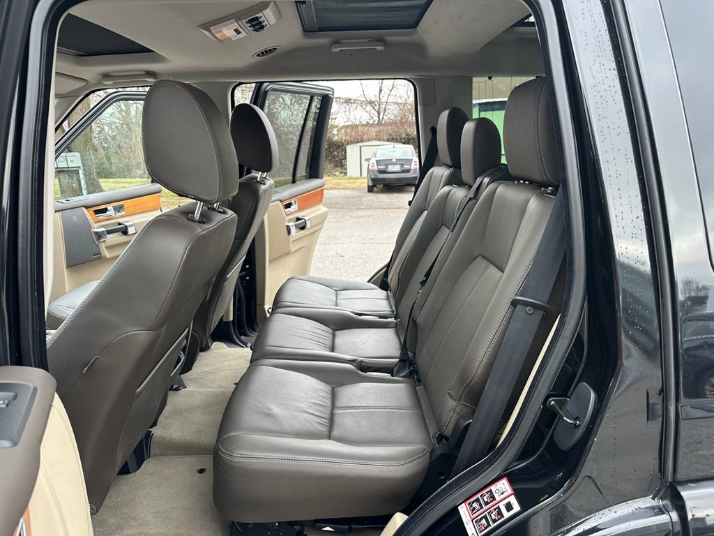 Land Rover LR4 4WD 4dr LUX 2013