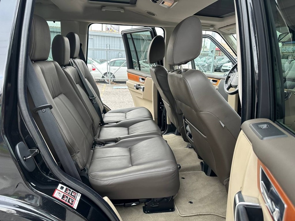 Land Rover LR4 4WD 4dr LUX 2013