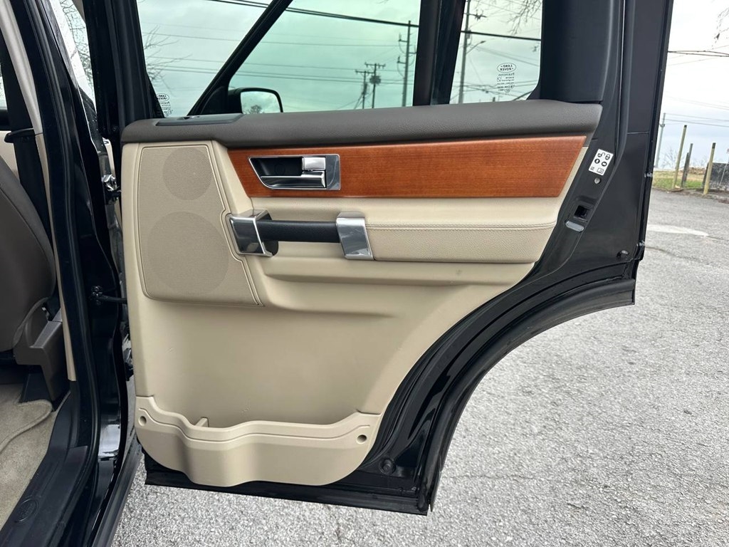 Land Rover LR4 4WD 4dr LUX 2013