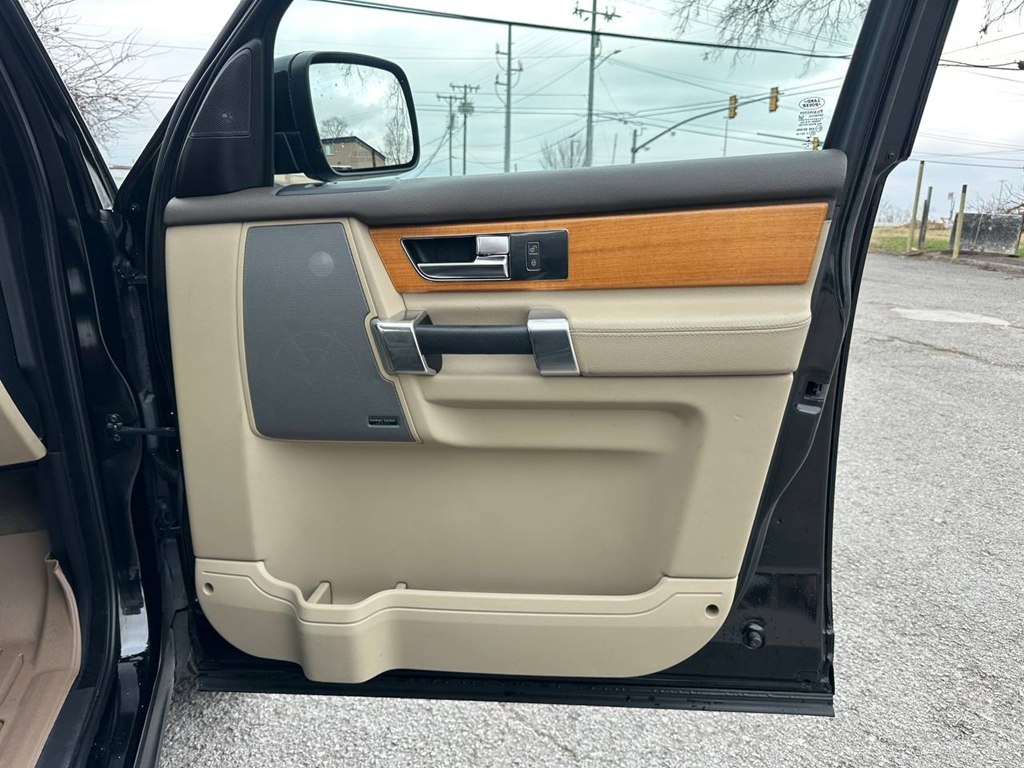 Land Rover LR4 4WD 4dr LUX 2013