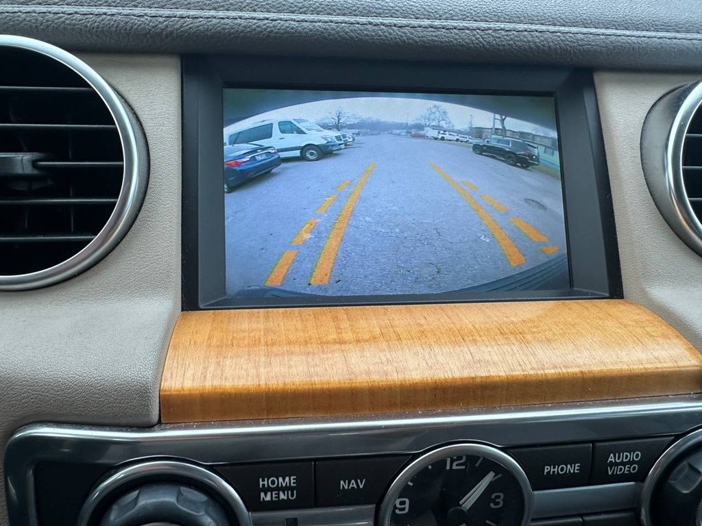 Land Rover LR4 4WD 4dr LUX 2013