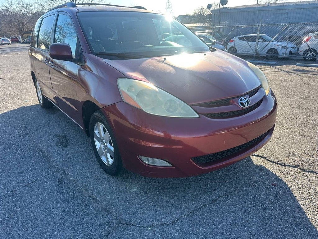 Toyota Sienna 5dr XLE FWD 7-Passenger (Natl) 2006