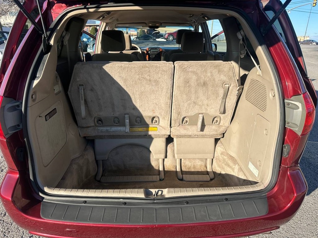 Toyota Sienna 5dr XLE FWD 7-Passenger (Natl) 2006