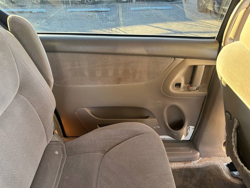 Toyota Sienna 5dr XLE FWD 7-Passenger (Natl) 2006