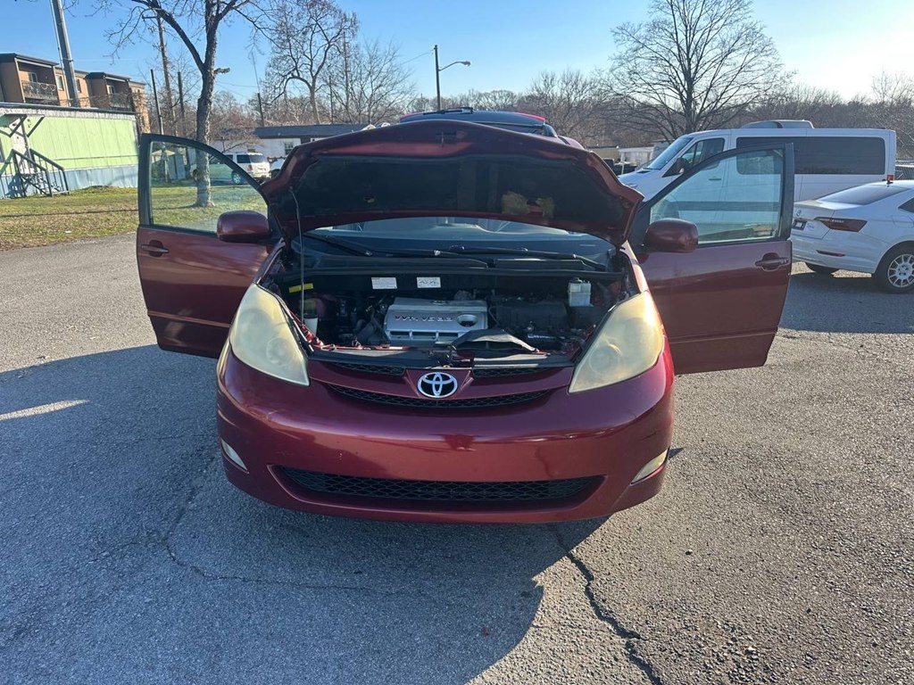 Toyota Sienna 5dr XLE FWD 7-Passenger (Natl) 2006