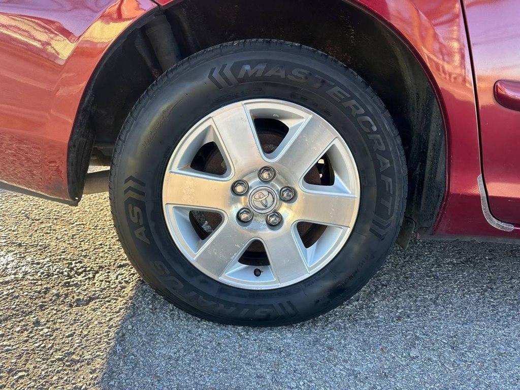 Toyota Sienna 5dr XLE FWD 7-Passenger (Natl) 2006