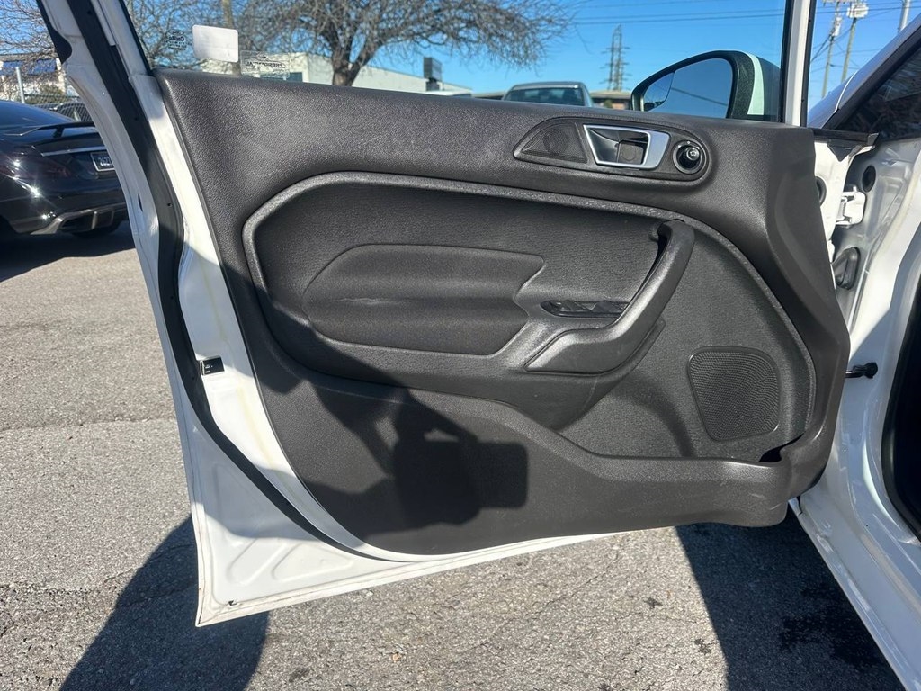 Ford Fiesta 5dr HB SE 2014