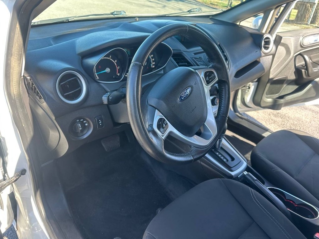 Ford Fiesta 5dr HB SE 2014