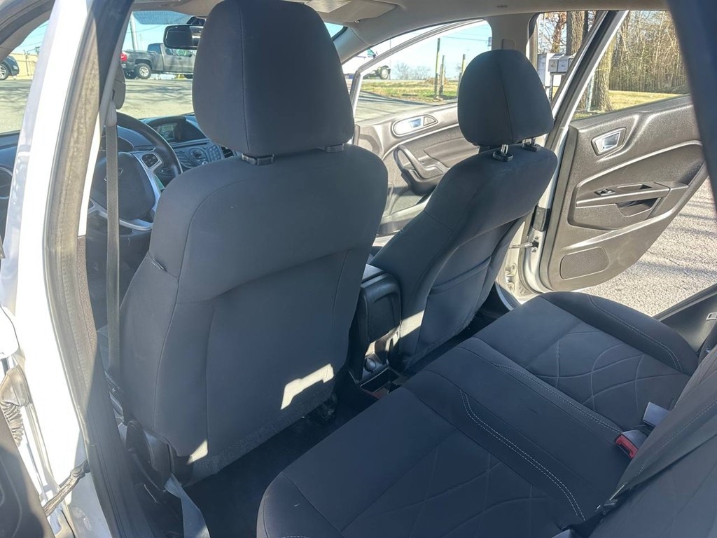 Ford Fiesta 5dr HB SE 2014