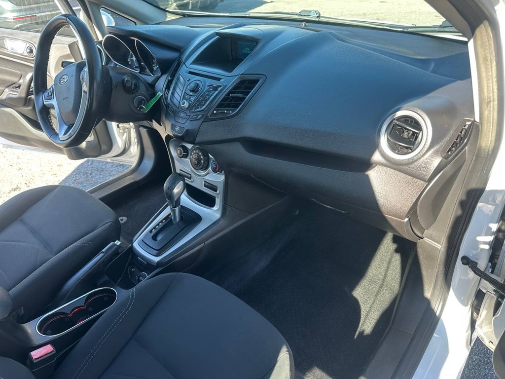 Ford Fiesta 5dr HB SE 2014