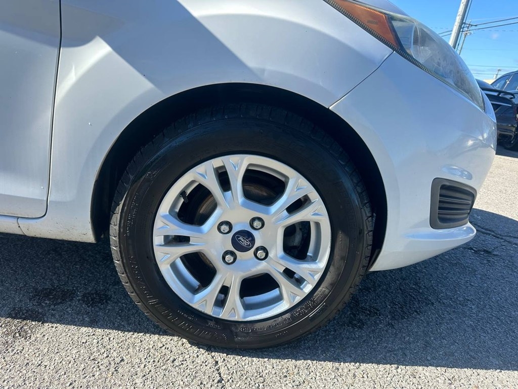 Ford Fiesta 5dr HB SE 2014