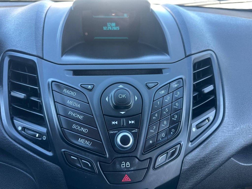 Ford Fiesta 5dr HB SE 2014