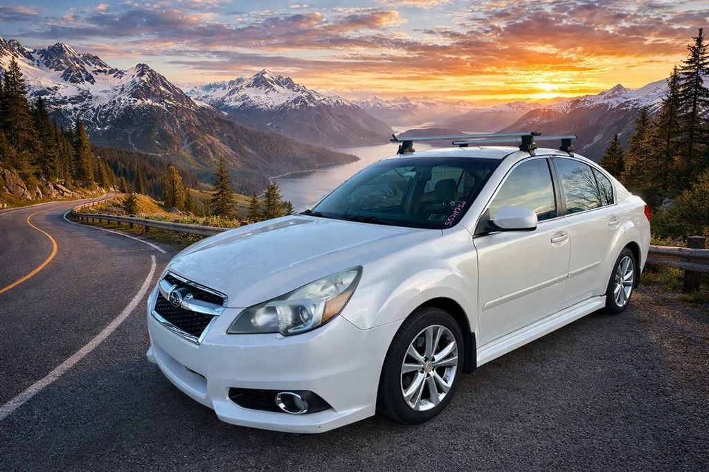 2014 Subaru Legacy 2.5i Premium's photo