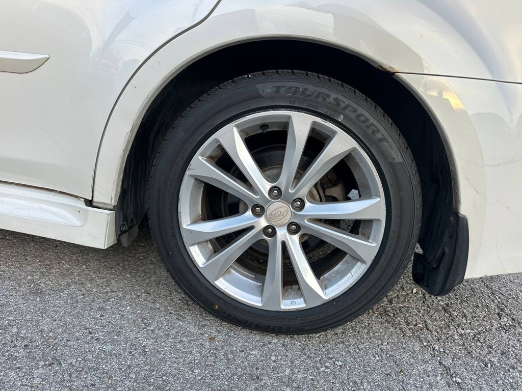 Subaru Legacy 4dr Sdn H4 Auto 2.5i Premium 2014