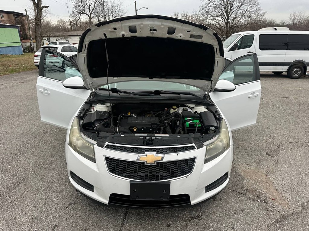 Chevrolet Cruze 4dr Sdn ECO 2012