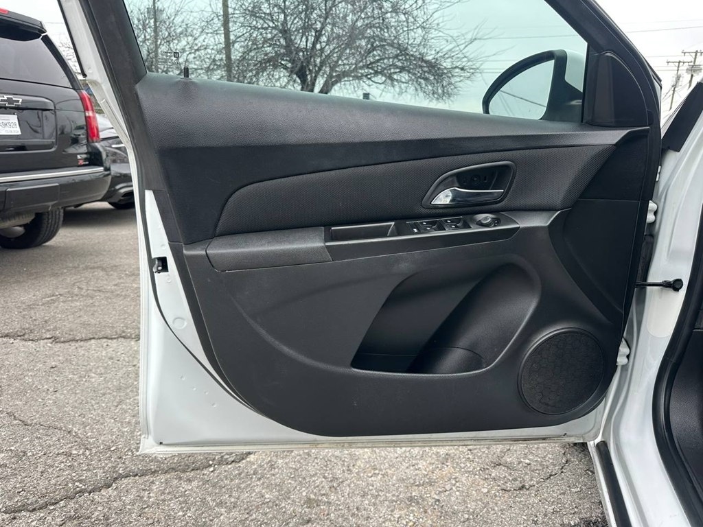 Chevrolet Cruze 4dr Sdn ECO 2012