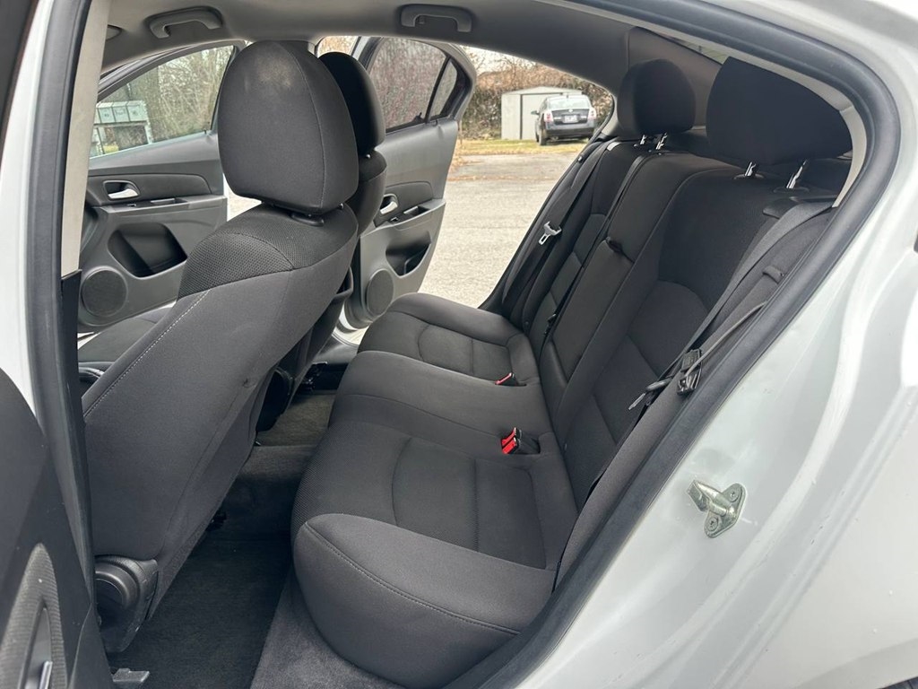 Chevrolet Cruze 4dr Sdn ECO 2012