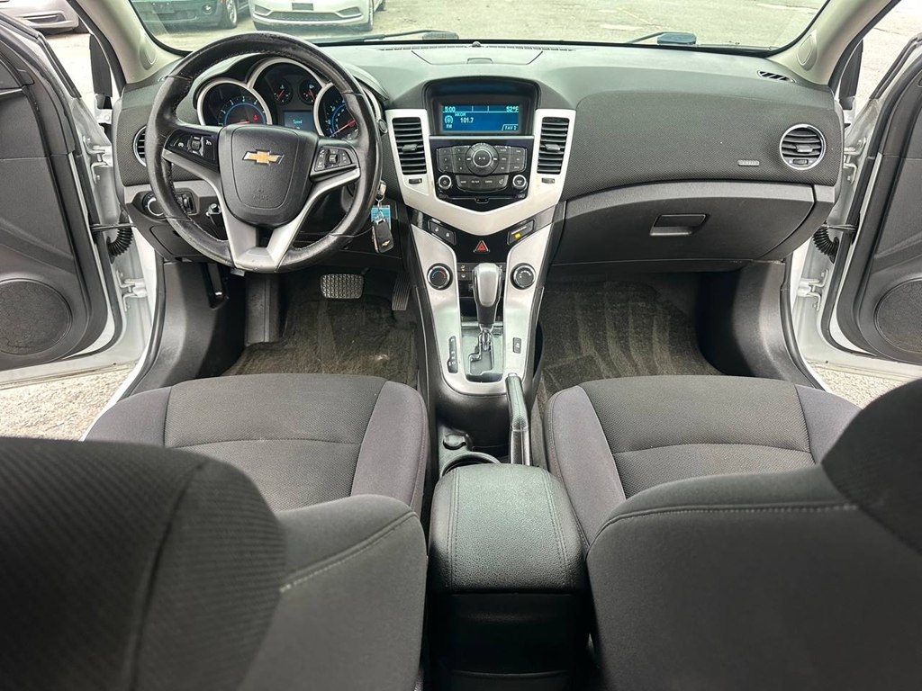 Chevrolet Cruze 4dr Sdn ECO 2012