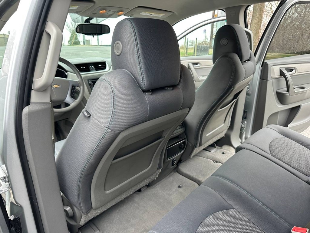 Chevrolet Traverse FWD 4dr LS w/1LS 2017