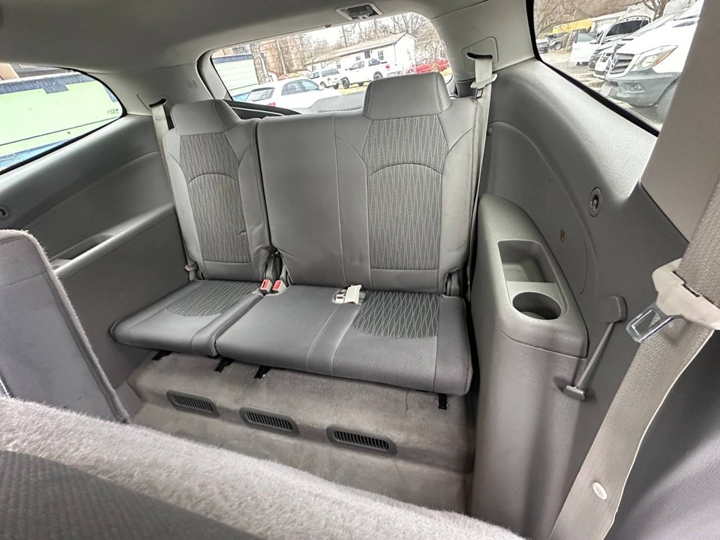 Chevrolet Traverse FWD 4dr LS w/1LS 2017