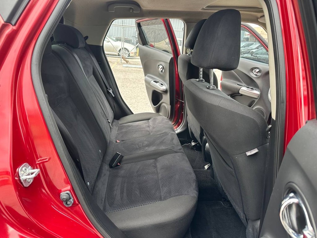 Nissan Juke 5dr Wgn CVT SV FWD 2014