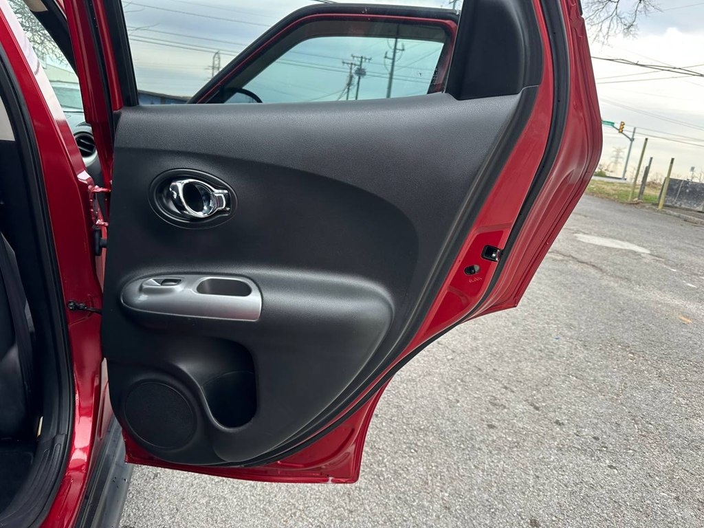 Nissan Juke 5dr Wgn CVT SV FWD 2014